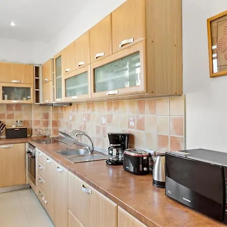 Spacious 3 بوخارست