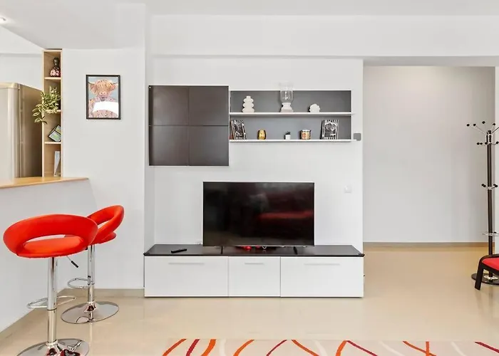 Spacious 3 Apartment